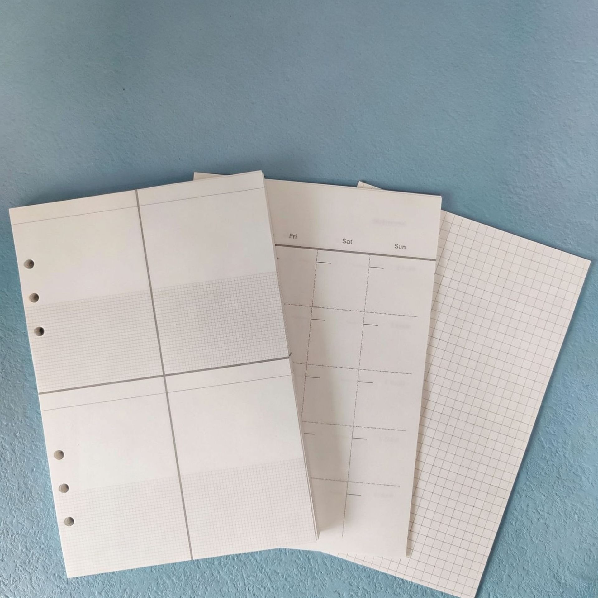 A5 Spiral Dotted Grid Notebook - A5 A6 A7 สมุดโน้ตแบบหลวมสีดำขาวสำหรับงานฝีมือ พร้อมไส้กระดาษแบบสันเกลียว กระดาษด้านในมีเส้น